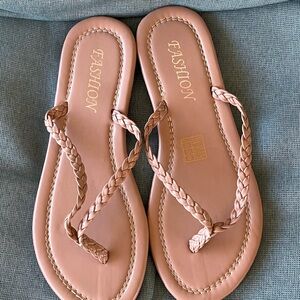 NEVER WORN~Tan Braided Women's Sandals